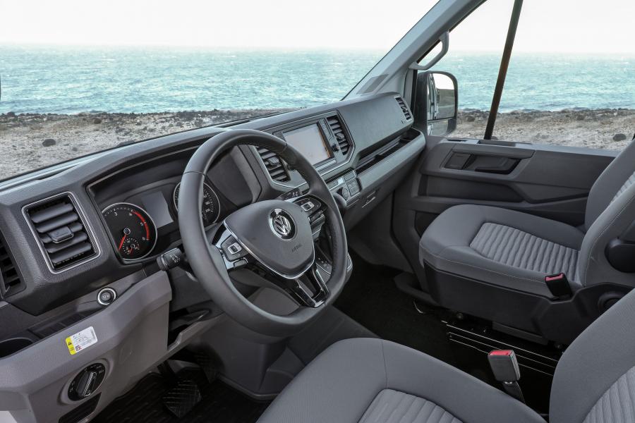 Интерьер Volkswagen Grand California 680 2018 года  (WW) (фото 17 из 20)